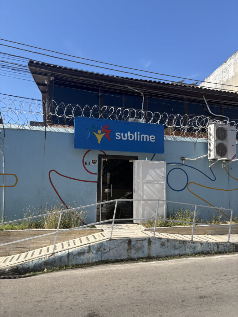 Inauguração da unidade São João de Meriti, na Rua 13 de Junho.