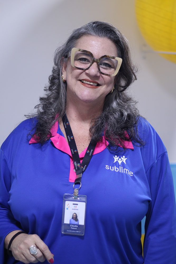 Claudia Falzoni - Coordenadora ABA - Clínica Sublime especializada em ABA